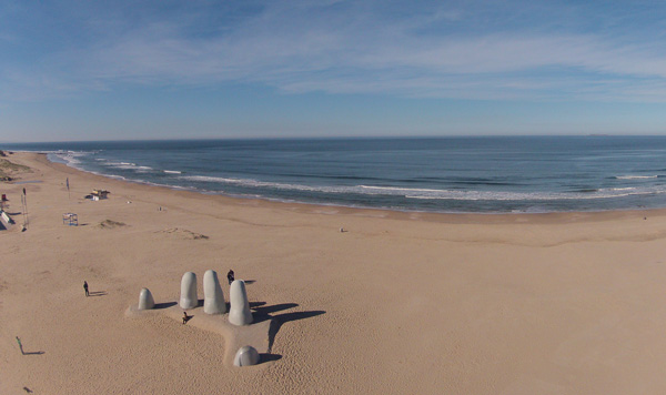 Vista de Los Dedos hacia La Brava, espaldas al mar