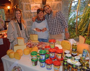 Diego Cestino de Quesería Suiza con amigos