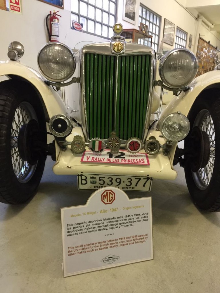 MG Modelo TC 1947, auto insignia de Punta del Este Internacional y todo un clásico inglés. Deportivo con motor 1250 cc, fabricado desde 1946.